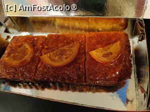 [P19] Portokalopita luată la pachet de la o patiserie, pe seară. » foto by tata123 🔱
 - 
<span class="allrVoted glyphicon glyphicon-heart hidden" id="av1535207"></span>
<a class="m-l-10 hidden" id="sv1535207" onclick="voting_Foto_DelVot(,1535207,21168)" role="button">șterge vot <span class="glyphicon glyphicon-remove"></span></a>
<a id="v91535207" class=" c-red"  onclick="voting_Foto_SetVot(1535207)" role="button"><span class="glyphicon glyphicon-heart-empty"></span> <b>LIKE</b> = Votează poza</a> <img class="hidden"  id="f1535207W9" src="/imagini/loader.gif" border="0" /><span class="AjErrMes hidden" id="e1535207ErM"></span>
