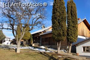 [P23] Mănăstirea Slănic, Argeş, Chiliile au fost şi ele renovate » foto by mprofeanu
 - 
<span class="allrVoted glyphicon glyphicon-heart hidden" id="av938948"></span>
<a class="m-l-10 hidden" id="sv938948" onclick="voting_Foto_DelVot(,938948,21248)" role="button">șterge vot <span class="glyphicon glyphicon-remove"></span></a>
<a id="v9938948" class=" c-red"  onclick="voting_Foto_SetVot(938948)" role="button"><span class="glyphicon glyphicon-heart-empty"></span> <b>LIKE</b> = Votează poza</a> <img class="hidden"  id="f938948W9" src="/imagini/loader.gif" border="0" /><span class="AjErrMes hidden" id="e938948ErM"></span>