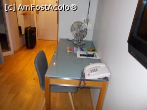 [P05] Biroul cu ventilator, plasma pe perete » foto by marius gaudi*
 - 
<span class="allrVoted glyphicon glyphicon-heart hidden" id="av808793"></span>
<a class="m-l-10 hidden" id="sv808793" onclick="voting_Foto_DelVot(,808793,21249)" role="button">șterge vot <span class="glyphicon glyphicon-remove"></span></a>
<a id="v9808793" class=" c-red"  onclick="voting_Foto_SetVot(808793)" role="button"><span class="glyphicon glyphicon-heart-empty"></span> <b>LIKE</b> = Votează poza</a> <img class="hidden"  id="f808793W9" src="/imagini/loader.gif" border="0" /><span class="AjErrMes hidden" id="e808793ErM"></span>