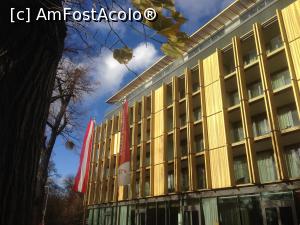 [P05] Viena - Park Royal Palace - o vedere de ansamblu asupra hotelului » foto by mishu
 - 
<span class="allrVoted glyphicon glyphicon-heart hidden" id="av812764"></span>
<a class="m-l-10 hidden" id="sv812764" onclick="voting_Foto_DelVot(,812764,21282)" role="button">șterge vot <span class="glyphicon glyphicon-remove"></span></a>
<a id="v9812764" class=" c-red"  onclick="voting_Foto_SetVot(812764)" role="button"><span class="glyphicon glyphicon-heart-empty"></span> <b>LIKE</b> = Votează poza</a> <img class="hidden"  id="f812764W9" src="/imagini/loader.gif" border="0" /><span class="AjErrMes hidden" id="e812764ErM"></span>