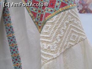 [P13] Expoziția Albina, Ploiești. Mai jos de altiță, zona pământ. Lucrătură în relief=arătura. » foto by mihaelavoicu
 - 
<span class="allrVoted glyphicon glyphicon-heart hidden" id="av1171351"></span>
<a class="m-l-10 hidden" id="sv1171351" onclick="voting_Foto_DelVot(,1171351,21298)" role="button">șterge vot <span class="glyphicon glyphicon-remove"></span></a>
<a id="v91171351" class=" c-red"  onclick="voting_Foto_SetVot(1171351)" role="button"><span class="glyphicon glyphicon-heart-empty"></span> <b>LIKE</b> = Votează poza</a> <img class="hidden"  id="f1171351W9" src="/imagini/loader.gif" border="0" /><span class="AjErrMes hidden" id="e1171351ErM"></span>