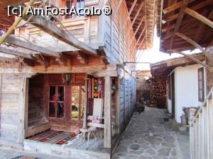 [P40] Pensiunea in stanga si bucataria in dreapta » foto by Testosu'
 - 
<span class="allrVoted glyphicon glyphicon-heart hidden" id="av817750"></span>
<a class="m-l-10 hidden" id="sv817750" onclick="voting_Foto_DelVot(,817750,21323)" role="button">șterge vot <span class="glyphicon glyphicon-remove"></span></a>
<a id="v9817750" class=" c-red"  onclick="voting_Foto_SetVot(817750)" role="button"><span class="glyphicon glyphicon-heart-empty"></span> <b>LIKE</b> = Votează poza</a> <img class="hidden"  id="f817750W9" src="/imagini/loader.gif" border="0" /><span class="AjErrMes hidden" id="e817750ErM"></span>