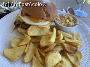 [P10] Argo Burger Bistro - Tartufo Burger » foto by nicole33
 - 
<span class="allrVoted glyphicon glyphicon-heart hidden" id="av1495327"></span>
<a class="m-l-10 hidden" id="sv1495327" onclick="voting_Foto_DelVot(,1495327,21354)" role="button">șterge vot <span class="glyphicon glyphicon-remove"></span></a>
<a id="v91495327" class=" c-red"  onclick="voting_Foto_SetVot(1495327)" role="button"><span class="glyphicon glyphicon-heart-empty"></span> <b>LIKE</b> = Votează poza</a> <img class="hidden"  id="f1495327W9" src="/imagini/loader.gif" border="0" /><span class="AjErrMes hidden" id="e1495327ErM"></span>