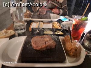 [P19] Stone Grill - au sosit şi fripturile de vită comandate. Urmează să le gătim » foto by nicole33
 - 
<span class="allrVoted glyphicon glyphicon-heart hidden" id="av1495336"></span>
<a class="m-l-10 hidden" id="sv1495336" onclick="voting_Foto_DelVot(,1495336,21354)" role="button">șterge vot <span class="glyphicon glyphicon-remove"></span></a>
<a id="v91495336" class=" c-red"  onclick="voting_Foto_SetVot(1495336)" role="button"><span class="glyphicon glyphicon-heart-empty"></span> <b>LIKE</b> = Votează poza</a> <img class="hidden"  id="f1495336W9" src="/imagini/loader.gif" border="0" /><span class="AjErrMes hidden" id="e1495336ErM"></span>