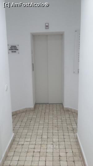 [P44] Spre lift » foto by fregata
 - 
<span class="allrVoted glyphicon glyphicon-heart hidden" id="av1145504"></span>
<a class="m-l-10 hidden" id="sv1145504" onclick="voting_Foto_DelVot(,1145504,21391)" role="button">șterge vot <span class="glyphicon glyphicon-remove"></span></a>
<a id="v91145504" class=" c-red"  onclick="voting_Foto_SetVot(1145504)" role="button"><span class="glyphicon glyphicon-heart-empty"></span> <b>LIKE</b> = Votează poza</a> <img class="hidden"  id="f1145504W9" src="/imagini/loader.gif" border="0" /><span class="AjErrMes hidden" id="e1145504ErM"></span>