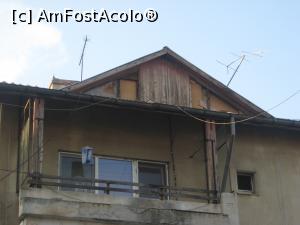 [P18] Un bloc din vremuri demult apuse, cu antene de televizor cu care prindeai, in afara de cele doua ore de program alb-negru (de la 20-22) si cateva meciuri de fotbal de la bulgari » foto by dorgo
 - 
<span class="allrVoted glyphicon glyphicon-heart hidden" id="av826769"></span>
<a class="m-l-10 hidden" id="sv826769" onclick="voting_Foto_DelVot(,826769,21410)" role="button">șterge vot <span class="glyphicon glyphicon-remove"></span></a>
<a id="v9826769" class=" c-red"  onclick="voting_Foto_SetVot(826769)" role="button"><span class="glyphicon glyphicon-heart-empty"></span> <b>LIKE</b> = Votează poza</a> <img class="hidden"  id="f826769W9" src="/imagini/loader.gif" border="0" /><span class="AjErrMes hidden" id="e826769ErM"></span>