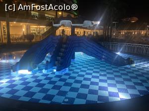 [P28] Insula copii piscina » foto by Godssmile2002
 - 
<span class="allrVoted glyphicon glyphicon-heart hidden" id="av1367739"></span>
<a class="m-l-10 hidden" id="sv1367739" onclick="voting_Foto_DelVot(,1367739,21411)" role="button">șterge vot <span class="glyphicon glyphicon-remove"></span></a>
<a id="v91367739" class=" c-red"  onclick="voting_Foto_SetVot(1367739)" role="button"><span class="glyphicon glyphicon-heart-empty"></span> <b>LIKE</b> = Votează poza</a> <img class="hidden"  id="f1367739W9" src="/imagini/loader.gif" border="0" /><span class="AjErrMes hidden" id="e1367739ErM"></span>