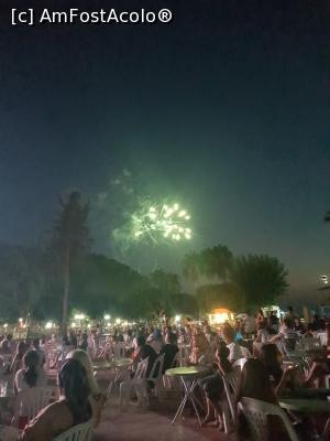 [P09] focuri de artificii » foto by resita2009
 - 
<span class="allrVoted glyphicon glyphicon-heart hidden" id="av990043"></span>
<a class="m-l-10 hidden" id="sv990043" onclick="voting_Foto_DelVot(,990043,21411)" role="button">șterge vot <span class="glyphicon glyphicon-remove"></span></a>
<a id="v9990043" class=" c-red"  onclick="voting_Foto_SetVot(990043)" role="button"><span class="glyphicon glyphicon-heart-empty"></span> <b>LIKE</b> = Votează poza</a> <img class="hidden"  id="f990043W9" src="/imagini/loader.gif" border="0" /><span class="AjErrMes hidden" id="e990043ErM"></span>