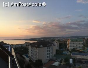 [P14] Lonicera Resort & Spa - Vedere de la balconul nostru » foto by mishu
 - 
<span class="allrVoted glyphicon glyphicon-heart hidden" id="av1012231"></span>
<a class="m-l-10 hidden" id="sv1012231" onclick="voting_Foto_DelVot(,1012231,21411)" role="button">șterge vot <span class="glyphicon glyphicon-remove"></span></a>
<a id="v91012231" class=" c-red"  onclick="voting_Foto_SetVot(1012231)" role="button"><span class="glyphicon glyphicon-heart-empty"></span> <b>LIKE</b> = Votează poza</a> <img class="hidden"  id="f1012231W9" src="/imagini/loader.gif" border="0" /><span class="AjErrMes hidden" id="e1012231ErM"></span>