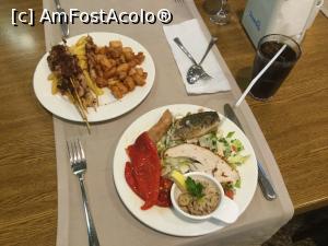 [P31] Lonicera Resort & Spa - Farfuria de la miloc era pentru mine si sot, iar cea din plan apropiat era a mea » foto by mishu
 - 
<span class="allrVoted glyphicon glyphicon-heart hidden" id="av1012248"></span>
<a class="m-l-10 hidden" id="sv1012248" onclick="voting_Foto_DelVot(,1012248,21411)" role="button">șterge vot <span class="glyphicon glyphicon-remove"></span></a>
<a id="v91012248" class=" c-red"  onclick="voting_Foto_SetVot(1012248)" role="button"><span class="glyphicon glyphicon-heart-empty"></span> <b>LIKE</b> = Votează poza</a> <img class="hidden"  id="f1012248W9" src="/imagini/loader.gif" border="0" /><span class="AjErrMes hidden" id="e1012248ErM"></span>