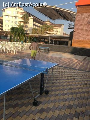 [P12] Mese de ping Pong, in spate scena si mesele care erau pline seara. In spate de tot era un Fast food » foto by alicera2001
 - 
<span class="allrVoted glyphicon glyphicon-heart hidden" id="av1000974"></span>
<a class="m-l-10 hidden" id="sv1000974" onclick="voting_Foto_DelVot(,1000974,21411)" role="button">șterge vot <span class="glyphicon glyphicon-remove"></span></a>
<a id="v91000974" class=" c-red"  onclick="voting_Foto_SetVot(1000974)" role="button"><span class="glyphicon glyphicon-heart-empty"></span> <b>LIKE</b> = Votează poza</a> <img class="hidden"  id="f1000974W9" src="/imagini/loader.gif" border="0" /><span class="AjErrMes hidden" id="e1000974ErM"></span>