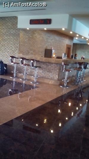 [P12] Lobby Bar » foto by michaela_1961
 - 
<span class="allrVoted glyphicon glyphicon-heart hidden" id="av975942"></span>
<a class="m-l-10 hidden" id="sv975942" onclick="voting_Foto_DelVot(,975942,21411)" role="button">șterge vot <span class="glyphicon glyphicon-remove"></span></a>
<a id="v9975942" class=" c-red"  onclick="voting_Foto_SetVot(975942)" role="button"><span class="glyphicon glyphicon-heart-empty"></span> <b>LIKE</b> = Votează poza</a> <img class="hidden"  id="f975942W9" src="/imagini/loader.gif" border="0" /><span class="AjErrMes hidden" id="e975942ErM"></span>