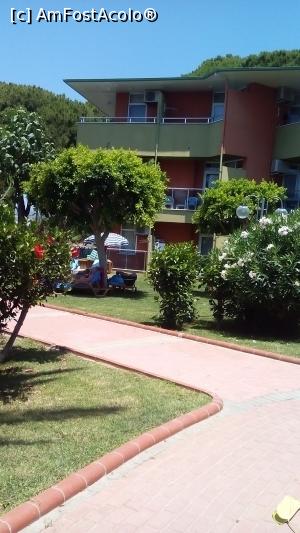 [P24] bungalow-uri » foto by michaela_1961
 - 
<span class="allrVoted glyphicon glyphicon-heart hidden" id="av975954"></span>
<a class="m-l-10 hidden" id="sv975954" onclick="voting_Foto_DelVot(,975954,21411)" role="button">șterge vot <span class="glyphicon glyphicon-remove"></span></a>
<a id="v9975954" class=" c-red"  onclick="voting_Foto_SetVot(975954)" role="button"><span class="glyphicon glyphicon-heart-empty"></span> <b>LIKE</b> = Votează poza</a> <img class="hidden"  id="f975954W9" src="/imagini/loader.gif" border="0" /><span class="AjErrMes hidden" id="e975954ErM"></span>