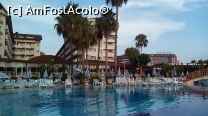 [P08] Lonicera World 4* » foto by michaela_1961
 - 
<span class="allrVoted glyphicon glyphicon-heart hidden" id="av975938"></span>
<a class="m-l-10 hidden" id="sv975938" onclick="voting_Foto_DelVot(,975938,21411)" role="button">șterge vot <span class="glyphicon glyphicon-remove"></span></a>
<a id="v9975938" class=" c-red"  onclick="voting_Foto_SetVot(975938)" role="button"><span class="glyphicon glyphicon-heart-empty"></span> <b>LIKE</b> = Votează poza</a> <img class="hidden"  id="f975938W9" src="/imagini/loader.gif" border="0" /><span class="AjErrMes hidden" id="e975938ErM"></span>