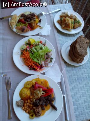 [P28] Dejunul » foto by Yoda
 - 
<span class="allrVoted glyphicon glyphicon-heart hidden" id="av1116281"></span>
<a class="m-l-10 hidden" id="sv1116281" onclick="voting_Foto_DelVot(,1116281,21411)" role="button">șterge vot <span class="glyphicon glyphicon-remove"></span></a>
<a id="v91116281" class=" c-red"  onclick="voting_Foto_SetVot(1116281)" role="button"><span class="glyphicon glyphicon-heart-empty"></span> <b>LIKE</b> = Votează poza</a> <img class="hidden"  id="f1116281W9" src="/imagini/loader.gif" border="0" /><span class="AjErrMes hidden" id="e1116281ErM"></span>