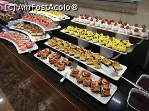 [P11] Sectorul cu dulcegării » foto by edulescu
 - 
<span class="allrVoted glyphicon glyphicon-heart hidden" id="av991884"></span>
<a class="m-l-10 hidden" id="sv991884" onclick="voting_Foto_DelVot(,991884,21411)" role="button">șterge vot <span class="glyphicon glyphicon-remove"></span></a>
<a id="v9991884" class=" c-red"  onclick="voting_Foto_SetVot(991884)" role="button"><span class="glyphicon glyphicon-heart-empty"></span> <b>LIKE</b> = Votează poza</a> <img class="hidden"  id="f991884W9" src="/imagini/loader.gif" border="0" /><span class="AjErrMes hidden" id="e991884ErM"></span>