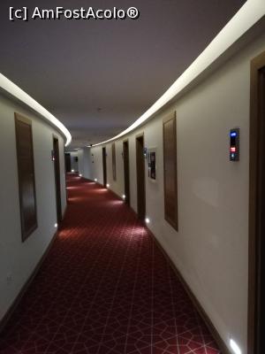 [P07] Hotel hol » foto by edulescu
 - 
<span class="allrVoted glyphicon glyphicon-heart hidden" id="av991880"></span>
<a class="m-l-10 hidden" id="sv991880" onclick="voting_Foto_DelVot(,991880,21411)" role="button">șterge vot <span class="glyphicon glyphicon-remove"></span></a>
<a id="v9991880" class=" c-red"  onclick="voting_Foto_SetVot(991880)" role="button"><span class="glyphicon glyphicon-heart-empty"></span> <b>LIKE</b> = Votează poza</a> <img class="hidden"  id="f991880W9" src="/imagini/loader.gif" border="0" /><span class="AjErrMes hidden" id="e991880ErM"></span>