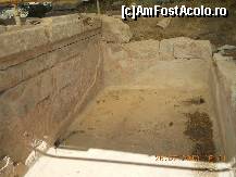 [P14] Cada de baie folosita la tratamente. Aici intrau cel putin 3-4 bolnavi. » foto by florinbad
 - 
<span class="allrVoted glyphicon glyphicon-heart hidden" id="av190976"></span>
<a class="m-l-10 hidden" id="sv190976" onclick="voting_Foto_DelVot(,190976,21467)" role="button">șterge vot <span class="glyphicon glyphicon-remove"></span></a>
<a id="v9190976" class=" c-red"  onclick="voting_Foto_SetVot(190976)" role="button"><span class="glyphicon glyphicon-heart-empty"></span> <b>LIKE</b> = Votează poza</a> <img class="hidden"  id="f190976W9" src="/imagini/loader.gif" border="0" /><span class="AjErrMes hidden" id="e190976ErM"></span>