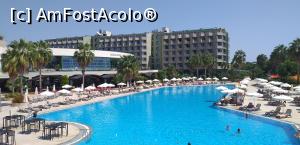 [P01] Piscina din fata hotelului » foto by VasiuM
 - 
<span class="allrVoted glyphicon glyphicon-heart hidden" id="av1189856"></span>
<a class="m-l-10 hidden" id="sv1189856" onclick="voting_Foto_DelVot(,1189856,21529)" role="button">șterge vot <span class="glyphicon glyphicon-remove"></span></a>
<a id="v91189856" class=" c-red"  onclick="voting_Foto_SetVot(1189856)" role="button"><span class="glyphicon glyphicon-heart-empty"></span> <b>LIKE</b> = Votează poza</a> <img class="hidden"  id="f1189856W9" src="/imagini/loader.gif" border="0" /><span class="AjErrMes hidden" id="e1189856ErM"></span>