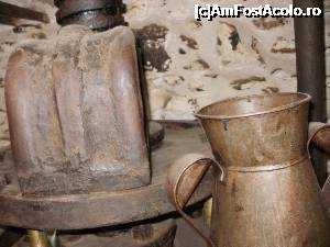 [P17] Obiecte folosite de familia care ne-a permis să îi vizităm casa. » foto by carmenvieru11
 - 
<span class="allrVoted glyphicon glyphicon-heart hidden" id="av697665"></span>
<a class="m-l-10 hidden" id="sv697665" onclick="voting_Foto_DelVot(,697665,21555)" role="button">șterge vot <span class="glyphicon glyphicon-remove"></span></a>
<a id="v9697665" class=" c-red"  onclick="voting_Foto_SetVot(697665)" role="button"><span class="glyphicon glyphicon-heart-empty"></span> <b>LIKE</b> = Votează poza</a> <img class="hidden"  id="f697665W9" src="/imagini/loader.gif" border="0" /><span class="AjErrMes hidden" id="e697665ErM"></span>