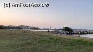 [P44] Portul de agrement din Rethymno și în fundal farul. » foto by Carmen Ion
 - 
<span class="allrVoted glyphicon glyphicon-heart hidden" id="av1205753"></span>
<a class="m-l-10 hidden" id="sv1205753" onclick="voting_Foto_DelVot(,1205753,21565)" role="button">șterge vot <span class="glyphicon glyphicon-remove"></span></a>
<a id="v91205753" class=" c-red"  onclick="voting_Foto_SetVot(1205753)" role="button"><span class="glyphicon glyphicon-heart-empty"></span> <b>LIKE</b> = Votează poza</a> <img class="hidden"  id="f1205753W9" src="/imagini/loader.gif" border="0" /><span class="AjErrMes hidden" id="e1205753ErM"></span>