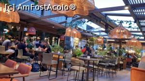 [P17] Barul de pe faleză unde am poposit într-o seară, ridicând semnificativ media de vârstă a clientelei... » foto by Carmen Ion
 - 
<span class="allrVoted glyphicon glyphicon-heart hidden" id="av1206386"></span>
<a class="m-l-10 hidden" id="sv1206386" onclick="voting_Foto_DelVot(,1206386,21565)" role="button">șterge vot <span class="glyphicon glyphicon-remove"></span></a>
<a id="v91206386" class=" c-red"  onclick="voting_Foto_SetVot(1206386)" role="button"><span class="glyphicon glyphicon-heart-empty"></span> <b>LIKE</b> = Votează poza</a> <img class="hidden"  id="f1206386W9" src="/imagini/loader.gif" border="0" /><span class="AjErrMes hidden" id="e1206386ErM"></span>