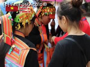 [P10] Minoritățile naționale din Vietnam, o sursă de imaginație și culoare.  » foto by glcitizen
 - 
<span class="allrVoted glyphicon glyphicon-heart hidden" id="av836777"></span>
<a class="m-l-10 hidden" id="sv836777" onclick="voting_Foto_DelVot(,836777,21608)" role="button">șterge vot <span class="glyphicon glyphicon-remove"></span></a>
<a id="v9836777" class=" c-red"  onclick="voting_Foto_SetVot(836777)" role="button"><span class="glyphicon glyphicon-heart-empty"></span> <b>LIKE</b> = Votează poza</a> <img class="hidden"  id="f836777W9" src="/imagini/loader.gif" border="0" /><span class="AjErrMes hidden" id="e836777ErM"></span>