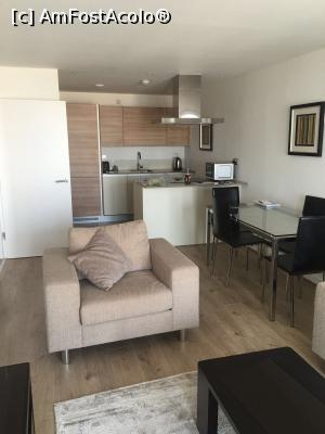 [P18] Detaliu din cameră.  » foto by glcitizen
 - 
<span class="allrVoted glyphicon glyphicon-heart hidden" id="av836785"></span>
<a class="m-l-10 hidden" id="sv836785" onclick="voting_Foto_DelVot(,836785,21608)" role="button">șterge vot <span class="glyphicon glyphicon-remove"></span></a>
<a id="v9836785" class=" c-red"  onclick="voting_Foto_SetVot(836785)" role="button"><span class="glyphicon glyphicon-heart-empty"></span> <b>LIKE</b> = Votează poza</a> <img class="hidden"  id="f836785W9" src="/imagini/loader.gif" border="0" /><span class="AjErrMes hidden" id="e836785ErM"></span>