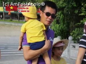 [P08] Tata și copilul în soarele fierbinte al amiezii.  » foto by glcitizen
 - 
<span class="allrVoted glyphicon glyphicon-heart hidden" id="av836775"></span>
<a class="m-l-10 hidden" id="sv836775" onclick="voting_Foto_DelVot(,836775,21608)" role="button">șterge vot <span class="glyphicon glyphicon-remove"></span></a>
<a id="v9836775" class=" c-red"  onclick="voting_Foto_SetVot(836775)" role="button"><span class="glyphicon glyphicon-heart-empty"></span> <b>LIKE</b> = Votează poza</a> <img class="hidden"  id="f836775W9" src="/imagini/loader.gif" border="0" /><span class="AjErrMes hidden" id="e836775ErM"></span>