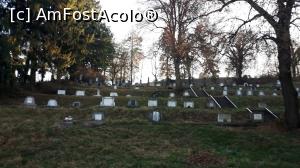 [P18] Cimitirul evanghelic » foto by AZE
 - 
<span class="allrVoted glyphicon glyphicon-heart hidden" id="av1031493"></span>
<a class="m-l-10 hidden" id="sv1031493" onclick="voting_Foto_DelVot(,1031493,21647)" role="button">șterge vot <span class="glyphicon glyphicon-remove"></span></a>
<a id="v91031493" class=" c-red"  onclick="voting_Foto_SetVot(1031493)" role="button"><span class="glyphicon glyphicon-heart-empty"></span> <b>LIKE</b> = Votează poza</a> <img class="hidden"  id="f1031493W9" src="/imagini/loader.gif" border="0" /><span class="AjErrMes hidden" id="e1031493ErM"></span>