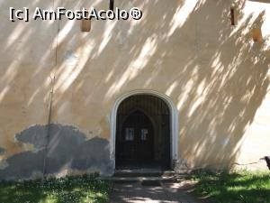 [P19] altă poartă de intrare în biserică » foto by zlatna
 - 
<span class="allrVoted glyphicon glyphicon-heart hidden" id="av992388"></span>
<a class="m-l-10 hidden" id="sv992388" onclick="voting_Foto_DelVot(,992388,21648)" role="button">șterge vot <span class="glyphicon glyphicon-remove"></span></a>
<a id="v9992388" class=" c-red"  onclick="voting_Foto_SetVot(992388)" role="button"><span class="glyphicon glyphicon-heart-empty"></span> <b>LIKE</b> = Votează poza</a> <img class="hidden"  id="f992388W9" src="/imagini/loader.gif" border="0" /><span class="AjErrMes hidden" id="e992388ErM"></span>