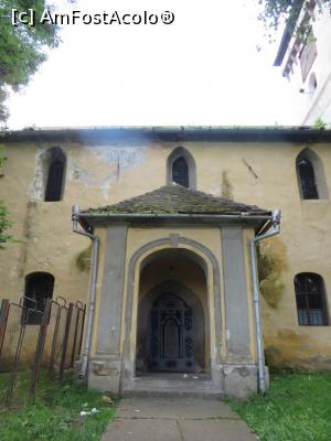 [P16] Intrare laterală în biserica evanghelică.  » foto by tata123 🔱
 - 
<span class="allrVoted glyphicon glyphicon-heart hidden" id="av1152988"></span>
<a class="m-l-10 hidden" id="sv1152988" onclick="voting_Foto_DelVot(,1152988,21648)" role="button">șterge vot <span class="glyphicon glyphicon-remove"></span></a>
<a id="v91152988" class=" c-red"  onclick="voting_Foto_SetVot(1152988)" role="button"><span class="glyphicon glyphicon-heart-empty"></span> <b>LIKE</b> = Votează poza</a> <img class="hidden"  id="f1152988W9" src="/imagini/loader.gif" border="0" /><span class="AjErrMes hidden" id="e1152988ErM"></span>