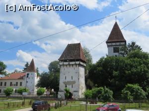 [P21] Vedere de ansamblu - Biserica evanghelică fortificată din Agnita.  » foto by tata123 🔱
 - 
<span class="allrVoted glyphicon glyphicon-heart hidden" id="av1152993"></span>
<a class="m-l-10 hidden" id="sv1152993" onclick="voting_Foto_DelVot(,1152993,21648)" role="button">șterge vot <span class="glyphicon glyphicon-remove"></span></a>
<a id="v91152993" class=" c-red"  onclick="voting_Foto_SetVot(1152993)" role="button"><span class="glyphicon glyphicon-heart-empty"></span> <b>LIKE</b> = Votează poza</a> <img class="hidden"  id="f1152993W9" src="/imagini/loader.gif" border="0" /><span class="AjErrMes hidden" id="e1152993ErM"></span>