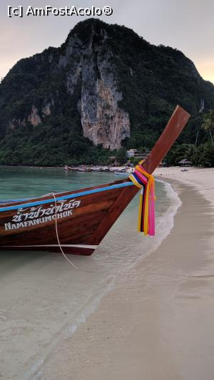 [P02] gypsy boat » foto by ascarlat
 - 
<span class="allrVoted glyphicon glyphicon-heart hidden" id="av839306"></span>
<a class="m-l-10 hidden" id="sv839306" onclick="voting_Foto_DelVot(,839306,21672)" role="button">șterge vot <span class="glyphicon glyphicon-remove"></span></a>
<a id="v9839306" class=" c-red"  onclick="voting_Foto_SetVot(839306)" role="button"><span class="glyphicon glyphicon-heart-empty"></span> <b>LIKE</b> = Votează poza</a> <img class="hidden"  id="f839306W9" src="/imagini/loader.gif" border="0" /><span class="AjErrMes hidden" id="e839306ErM"></span>