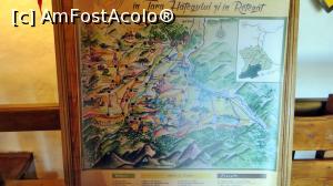 [P12] Hartă turistică cu partea estică a Țării Hațegului, amplasată la nivelul 3, de acces, al donjonului » foto by Lucien
 - 
<span class="allrVoted glyphicon glyphicon-heart hidden" id="av839623"></span>
<a class="m-l-10 hidden" id="sv839623" onclick="voting_Foto_DelVot(,839623,21674)" role="button">șterge vot <span class="glyphicon glyphicon-remove"></span></a>
<a id="v9839623" class=" c-red"  onclick="voting_Foto_SetVot(839623)" role="button"><span class="glyphicon glyphicon-heart-empty"></span> <b>LIKE</b> = Votează poza</a> <img class="hidden"  id="f839623W9" src="/imagini/loader.gif" border="0" /><span class="AjErrMes hidden" id="e839623ErM"></span>