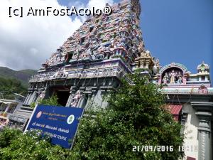 [P14] Templul hindus, prins la repezeală din fuga autobuzului » foto by Alina53
 - 
<span class="allrVoted glyphicon glyphicon-heart hidden" id="av840393"></span>
<a class="m-l-10 hidden" id="sv840393" onclick="voting_Foto_DelVot(,840393,21689)" role="button">șterge vot <span class="glyphicon glyphicon-remove"></span></a>
<a id="v9840393" class=" c-red"  onclick="voting_Foto_SetVot(840393)" role="button"><span class="glyphicon glyphicon-heart-empty"></span> <b>LIKE</b> = Votează poza</a> <img class="hidden"  id="f840393W9" src="/imagini/loader.gif" border="0" /><span class="AjErrMes hidden" id="e840393ErM"></span>