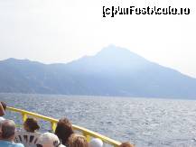 [P08] muntele Athos, la orizont » foto by adryana
 - 
<span class="allrVoted glyphicon glyphicon-heart hidden" id="av99907"></span>
<a class="m-l-10 hidden" id="sv99907" onclick="voting_Foto_DelVot(,99907,21731)" role="button">șterge vot <span class="glyphicon glyphicon-remove"></span></a>
<a id="v999907" class=" c-red"  onclick="voting_Foto_SetVot(99907)" role="button"><span class="glyphicon glyphicon-heart-empty"></span> <b>LIKE</b> = Votează poza</a> <img class="hidden"  id="f99907W9" src="/imagini/loader.gif" border="0" /><span class="AjErrMes hidden" id="e99907ErM"></span>