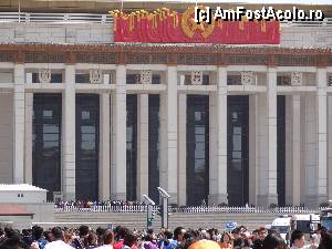 [P13] Piata Tiananmen / Intrarea din Muzeul National al Chinei.  » foto by Marian Preda
 - 
<span class="allrVoted glyphicon glyphicon-heart hidden" id="av382774"></span>
<a class="m-l-10 hidden" id="sv382774" onclick="voting_Foto_DelVot(,382774,21752)" role="button">șterge vot <span class="glyphicon glyphicon-remove"></span></a>
<a id="v9382774" class=" c-red"  onclick="voting_Foto_SetVot(382774)" role="button"><span class="glyphicon glyphicon-heart-empty"></span> <b>LIKE</b> = Votează poza</a> <img class="hidden"  id="f382774W9" src="/imagini/loader.gif" border="0" /><span class="AjErrMes hidden" id="e382774ErM"></span>