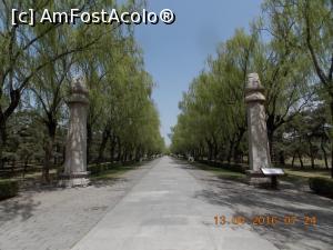 [P11] Beijing, Mormintele Ming, Coloane de semnalizare și orientare a sufletul spre odihnă veșnică » foto by mprofeanu
 - 
<span class="allrVoted glyphicon glyphicon-heart hidden" id="av827716"></span>
<a class="m-l-10 hidden" id="sv827716" onclick="voting_Foto_DelVot(,827716,21753)" role="button">șterge vot <span class="glyphicon glyphicon-remove"></span></a>
<a id="v9827716" class=" c-red"  onclick="voting_Foto_SetVot(827716)" role="button"><span class="glyphicon glyphicon-heart-empty"></span> <b>LIKE</b> = Votează poza</a> <img class="hidden"  id="f827716W9" src="/imagini/loader.gif" border="0" /><span class="AjErrMes hidden" id="e827716ErM"></span>