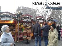 [P13] Namesti Miru - Piata de Craciun » foto by Pragheza_Gotica
 - 
<span class="allrVoted glyphicon glyphicon-heart hidden" id="av487259"></span>
<a class="m-l-10 hidden" id="sv487259" onclick="voting_Foto_DelVot(,487259,21775)" role="button">șterge vot <span class="glyphicon glyphicon-remove"></span></a>
<a id="v9487259" class=" c-red"  onclick="voting_Foto_SetVot(487259)" role="button"><span class="glyphicon glyphicon-heart-empty"></span> <b>LIKE</b> = Votează poza</a> <img class="hidden"  id="f487259W9" src="/imagini/loader.gif" border="0" /><span class="AjErrMes hidden" id="e487259ErM"></span>