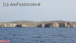 [P11] Insula Comino, văzută de pe feribot, în drum spre Gozo.  » foto by Costi
 - 
<span class="allrVoted glyphicon glyphicon-heart hidden" id="av718598"></span>
<a class="m-l-10 hidden" id="sv718598" onclick="voting_Foto_DelVot(,718598,21813)" role="button">șterge vot <span class="glyphicon glyphicon-remove"></span></a>
<a id="v9718598" class=" c-red"  onclick="voting_Foto_SetVot(718598)" role="button"><span class="glyphicon glyphicon-heart-empty"></span> <b>LIKE</b> = Votează poza</a> <img class="hidden"  id="f718598W9" src="/imagini/loader.gif" border="0" /><span class="AjErrMes hidden" id="e718598ErM"></span>
