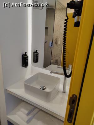 [P19] Ibis Styles Bucharest Airport; camera 116 » foto by crismis
 - 
<span class="allrVoted glyphicon glyphicon-heart hidden" id="av1493561"></span>
<a class="m-l-10 hidden" id="sv1493561" onclick="voting_Foto_DelVot(,1493561,21873)" role="button">șterge vot <span class="glyphicon glyphicon-remove"></span></a>
<a id="v91493561" class=" c-red"  onclick="voting_Foto_SetVot(1493561)" role="button"><span class="glyphicon glyphicon-heart-empty"></span> <b>LIKE</b> = Votează poza</a> <img class="hidden"  id="f1493561W9" src="/imagini/loader.gif" border="0" /><span class="AjErrMes hidden" id="e1493561ErM"></span>