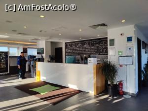 [P04] Ibis Styles Bucharest Airport; recepția » foto by crismis
 - 
<span class="allrVoted glyphicon glyphicon-heart hidden" id="av1493546"></span>
<a class="m-l-10 hidden" id="sv1493546" onclick="voting_Foto_DelVot(,1493546,21873)" role="button">șterge vot <span class="glyphicon glyphicon-remove"></span></a>
<a id="v91493546" class=" c-red"  onclick="voting_Foto_SetVot(1493546)" role="button"><span class="glyphicon glyphicon-heart-empty"></span> <b>LIKE</b> = Votează poza</a> <img class="hidden"  id="f1493546W9" src="/imagini/loader.gif" border="0" /><span class="AjErrMes hidden" id="e1493546ErM"></span>