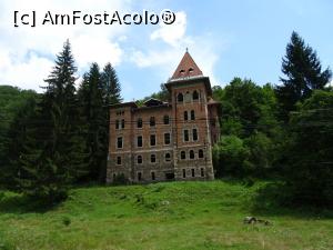 [P19] Castelul familiei Gigurtu de le Botești (1936-1939).  » foto by tata123 🔱
 - 
<span class="allrVoted glyphicon glyphicon-heart hidden" id="av1118372"></span>
<a class="m-l-10 hidden" id="sv1118372" onclick="voting_Foto_DelVot(,1118372,21901)" role="button">șterge vot <span class="glyphicon glyphicon-remove"></span></a>
<a id="v91118372" class=" c-red"  onclick="voting_Foto_SetVot(1118372)" role="button"><span class="glyphicon glyphicon-heart-empty"></span> <b>LIKE</b> = Votează poza</a> <img class="hidden"  id="f1118372W9" src="/imagini/loader.gif" border="0" /><span class="AjErrMes hidden" id="e1118372ErM"></span>