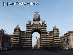 [P18] Porta Garibaldi, vecina noastră » foto by irinad
 - 
<span class="allrVoted glyphicon glyphicon-heart hidden" id="av869943"></span>
<a class="m-l-10 hidden" id="sv869943" onclick="voting_Foto_DelVot(,869943,22133)" role="button">șterge vot <span class="glyphicon glyphicon-remove"></span></a>
<a id="v9869943" class=" c-red"  onclick="voting_Foto_SetVot(869943)" role="button"><span class="glyphicon glyphicon-heart-empty"></span> <b>LIKE</b> = Votează poza</a> <img class="hidden"  id="f869943W9" src="/imagini/loader.gif" border="0" /><span class="AjErrMes hidden" id="e869943ErM"></span>