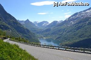 P08 [MAY-2013] Micuțul sătuc Geiranger înconjurat de munții semeți