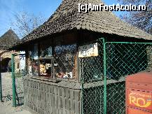 [P02] Curtea Domnească Târgoviste  - magazinul cu suveniruri de la intrare » foto by corinne
 - 
<span class="allrVoted glyphicon glyphicon-heart hidden" id="av167507"></span>
<a class="m-l-10 hidden" id="sv167507" onclick="voting_Foto_DelVot(,167507,22157)" role="button">șterge vot <span class="glyphicon glyphicon-remove"></span></a>
<a id="v9167507" class=" c-red"  onclick="voting_Foto_SetVot(167507)" role="button"><span class="glyphicon glyphicon-heart-empty"></span> <b>LIKE</b> = Votează poza</a> <img class="hidden"  id="f167507W9" src="/imagini/loader.gif" border="0" /><span class="AjErrMes hidden" id="e167507ErM"></span>
