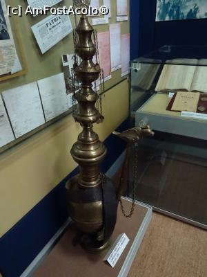 [P17] Aparatul ambulant pentru comercializat limonadă - Muzeul de Istorie, Târgoviște.  » foto by tata123 🔱
 - 
<span class="allrVoted glyphicon glyphicon-heart hidden" id="av1052683"></span>
<a class="m-l-10 hidden" id="sv1052683" onclick="voting_Foto_DelVot(,1052683,22157)" role="button">șterge vot <span class="glyphicon glyphicon-remove"></span></a>
<a id="v91052683" class=" c-red"  onclick="voting_Foto_SetVot(1052683)" role="button"><span class="glyphicon glyphicon-heart-empty"></span> <b>LIKE</b> = Votează poza</a> <img class="hidden"  id="f1052683W9" src="/imagini/loader.gif" border="0" /><span class="AjErrMes hidden" id="e1052683ErM"></span>
