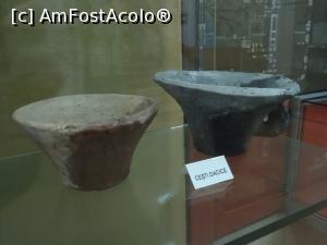 [P06] Cești dacice - Muzeul de Istorie, Târgoviște.  » foto by tata123 🔱
 - 
<span class="allrVoted glyphicon glyphicon-heart hidden" id="av1052672"></span>
<a class="m-l-10 hidden" id="sv1052672" onclick="voting_Foto_DelVot(,1052672,22157)" role="button">șterge vot <span class="glyphicon glyphicon-remove"></span></a>
<a id="v91052672" class=" c-red"  onclick="voting_Foto_SetVot(1052672)" role="button"><span class="glyphicon glyphicon-heart-empty"></span> <b>LIKE</b> = Votează poza</a> <img class="hidden"  id="f1052672W9" src="/imagini/loader.gif" border="0" /><span class="AjErrMes hidden" id="e1052672ErM"></span>