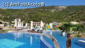 [P02] Piscina (2 adulti si una de copii, situate chiar in fata restaurantului Dionysos)  » foto by georgerizescu
 - 
<span class="allrVoted glyphicon glyphicon-heart hidden" id="av1053485"></span>
<a class="m-l-10 hidden" id="sv1053485" onclick="voting_Foto_DelVot(,1053485,22191)" role="button">șterge vot <span class="glyphicon glyphicon-remove"></span></a>
<a id="v91053485" class=" c-red"  onclick="voting_Foto_SetVot(1053485)" role="button"><span class="glyphicon glyphicon-heart-empty"></span> <b>LIKE</b> = Votează poza</a> <img class="hidden"  id="f1053485W9" src="/imagini/loader.gif" border="0" /><span class="AjErrMes hidden" id="e1053485ErM"></span>